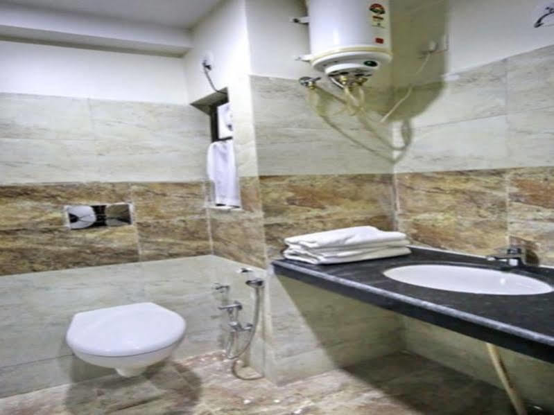Hotel O Golden Wings Udaipur Luaran gambar